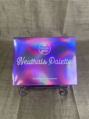 Beauty Gems Neutrals Palette 15 Piece Eye Shadow Collection NIB